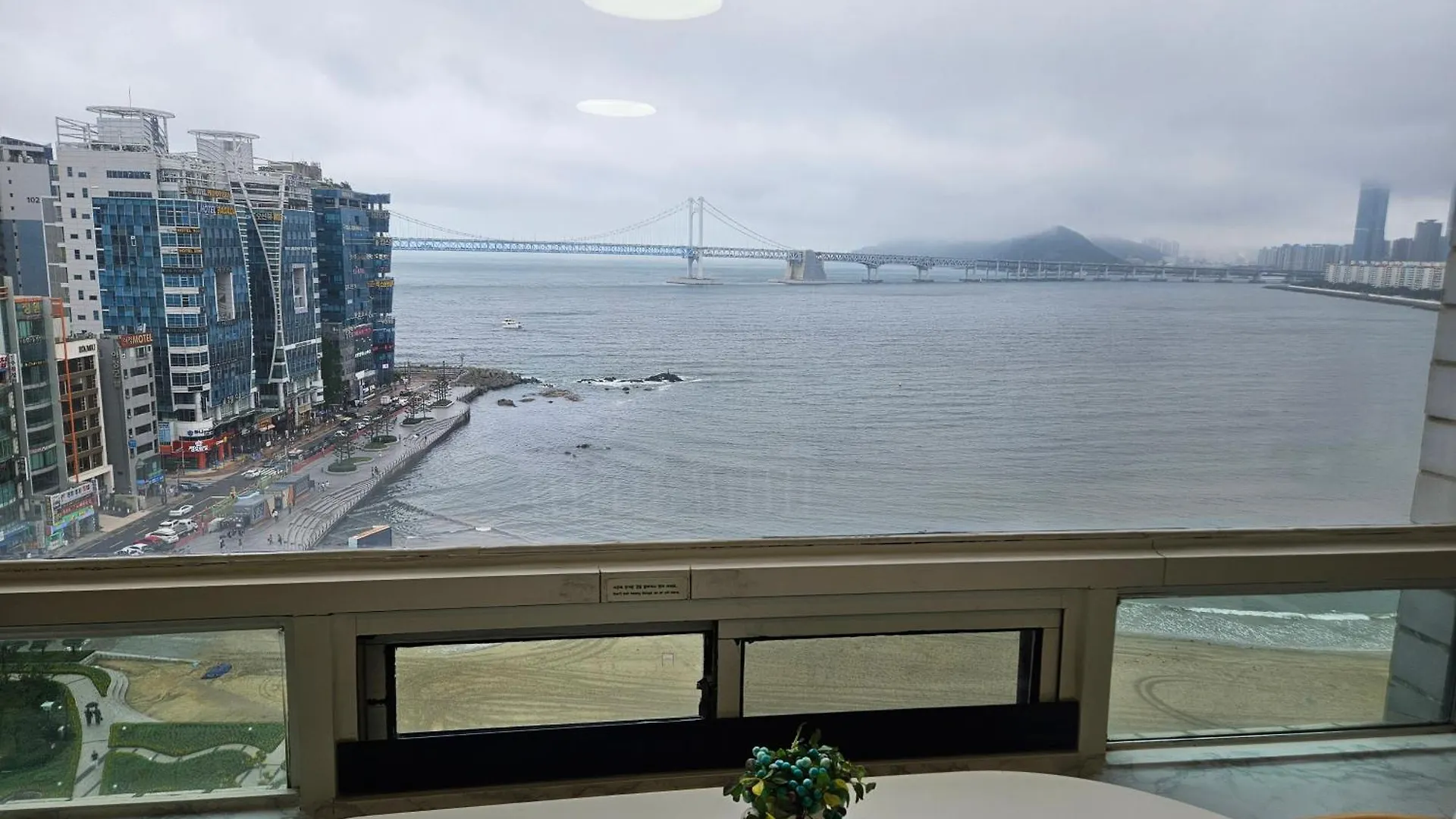 Lily Bed & Breakfast Busan